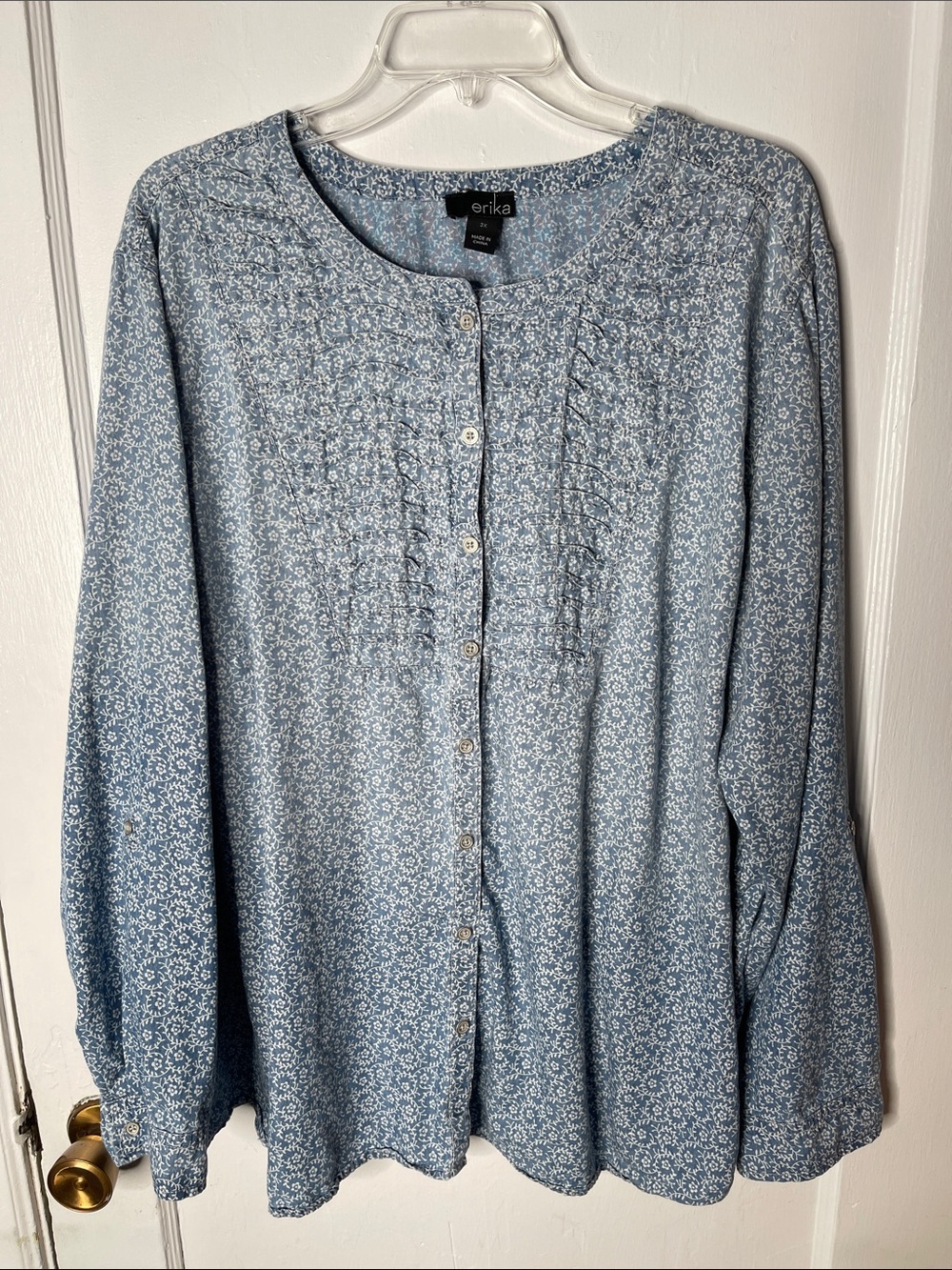 Erika 3X Chambray Denim Shirt Floral Blue White Pintuck Button Front Plus Size